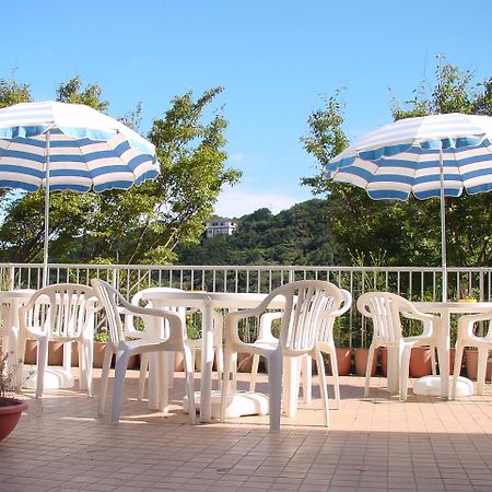 איזו Sea Side Pension Sakuraya מראה חיצוני תמונה