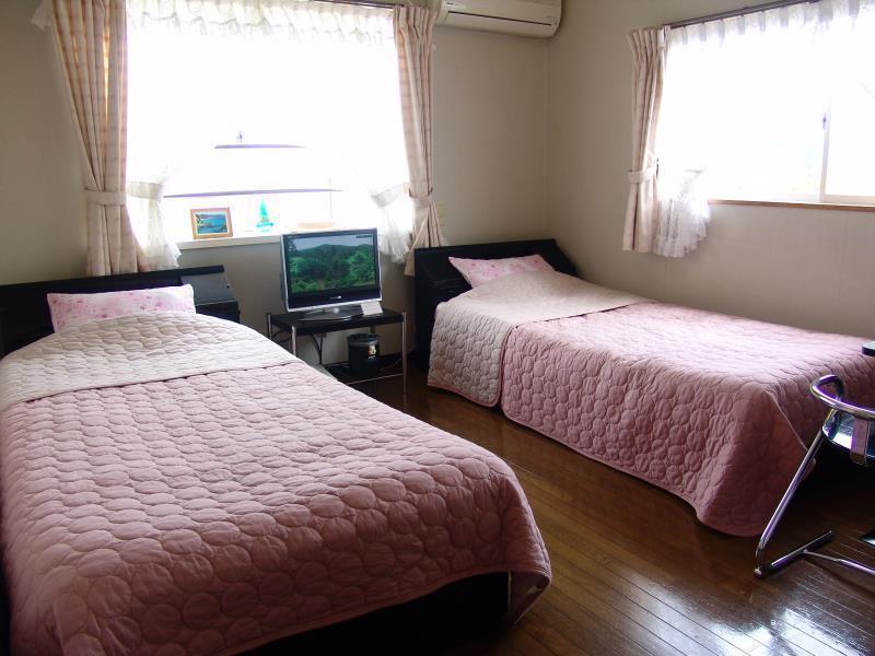 איזו Sea Side Pension Sakuraya מראה חיצוני תמונה